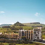Glamorous With Panoramic Views *