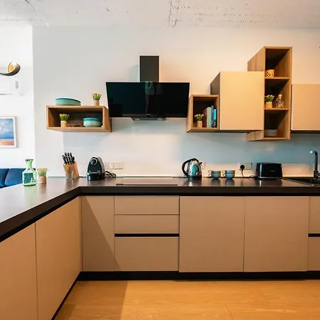 Glamorous With Panoramic Views