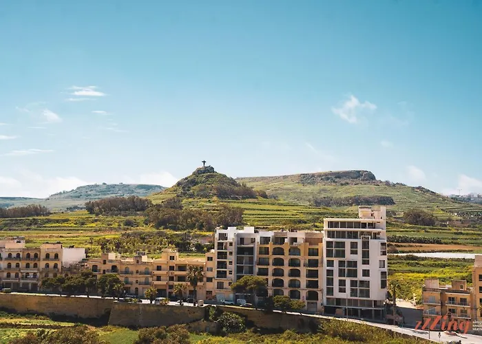 Glamorous With Panoramic Views *