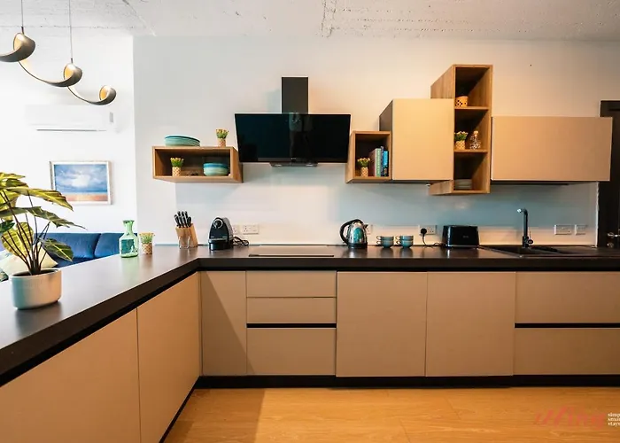 Glamorous With Panoramic Views